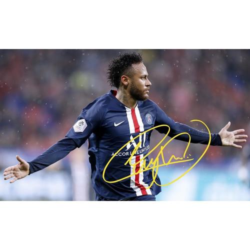 6寸  内马尔        亲笔签名照片    11号