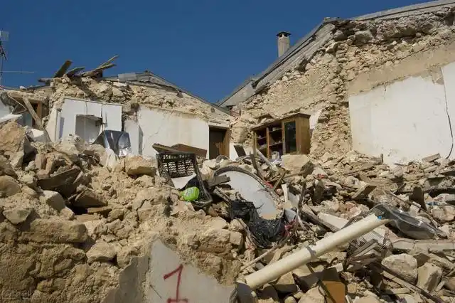 6级地震,网友提问:房子塌了还用还房贷吗__财经头条