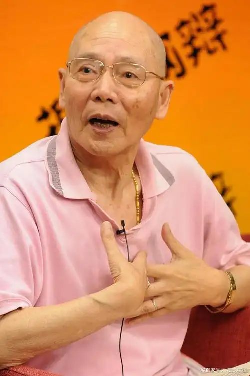 闫怀礼老师如今已等极乐,他留下了经典的角色和作品,永远值得尊重,我