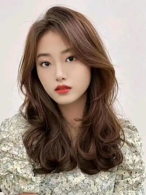 锯齿刘海,挂耳短发,锁骨发,温柔长卷发|发型|碎发|脸型_网易订阅