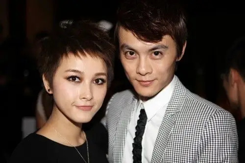 厉娜新造型清新脱俗 捧场东田十年受关注