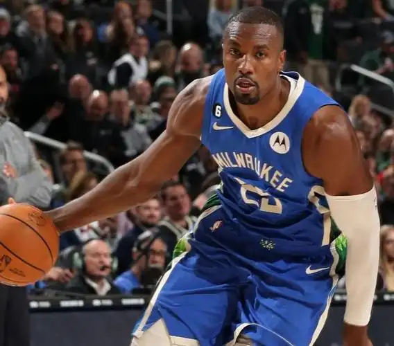 如霍华德,德拉蒙德,安东尼等,如今,也到了伊巴卡了,不过对于伊巴卡来