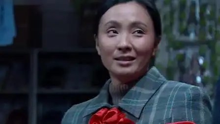 春草:春草被评为先进工作者,谈她的感言,哭了