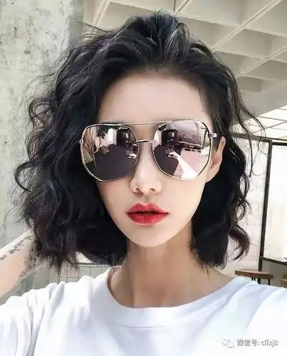 2021高人气烫短发最好看