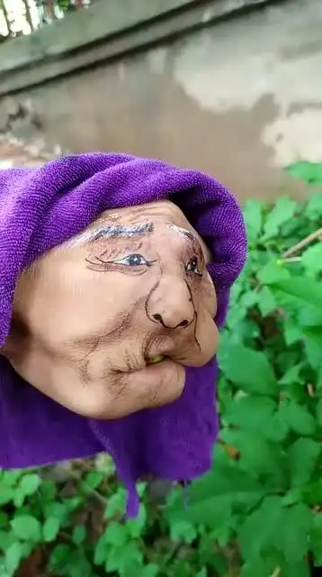 老太太吃枣,没牙吃的也香