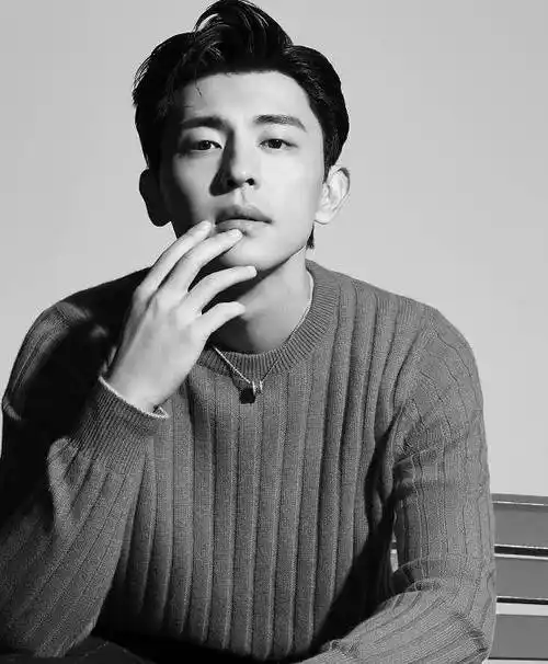 对邓伦的突然离开也做出了解释,原来是因为高反严重,身体实在是吃不消