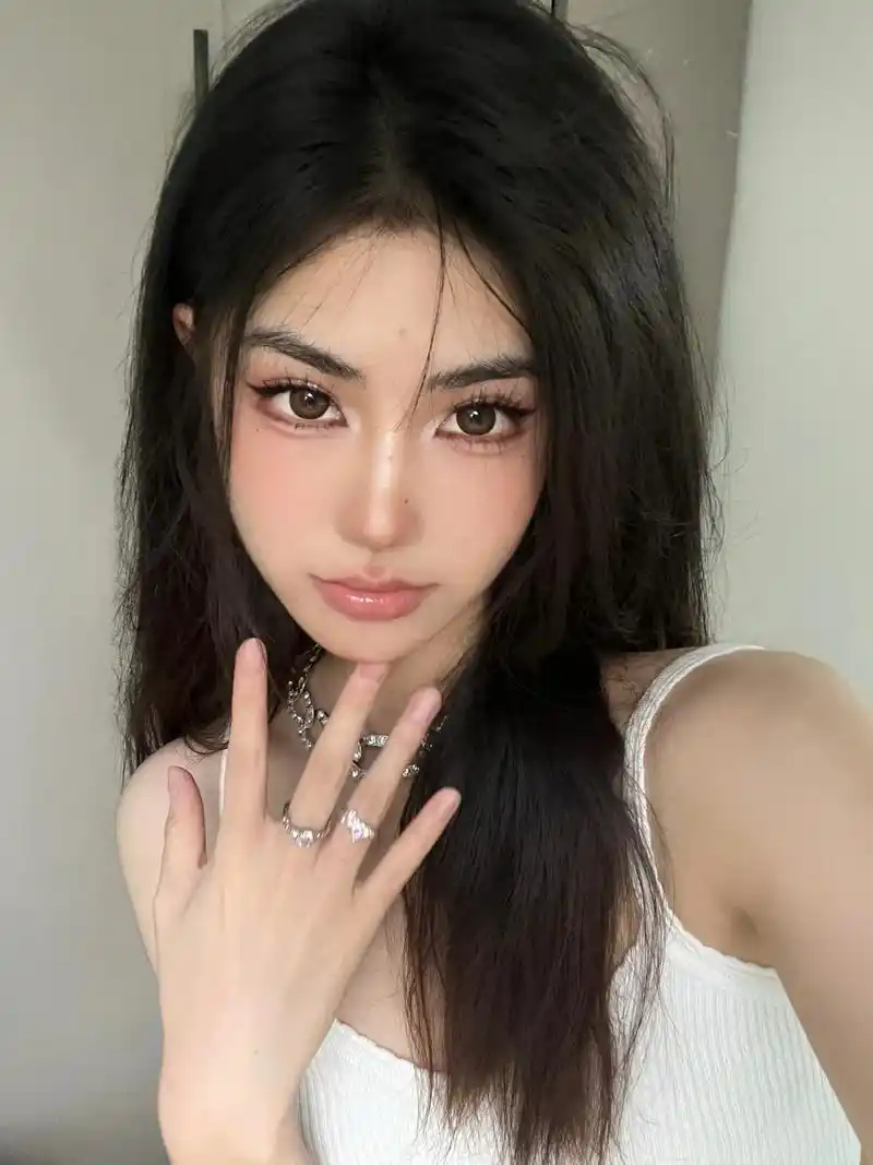 请大数据把我推给美女.#妆容分享 #分享照片 #辣妹 #图文 - 抖音