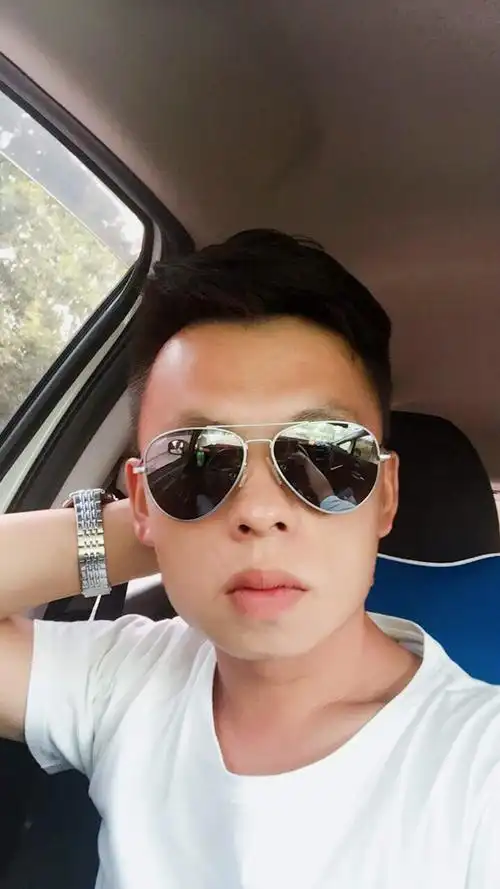 【帅男秀场】雷高飞 25岁 摩羯座 汽车行业_帅哥秀_襄城论坛_襄城网