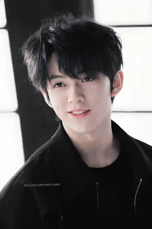 tf家族全员杀青照##给陈天润许个星愿