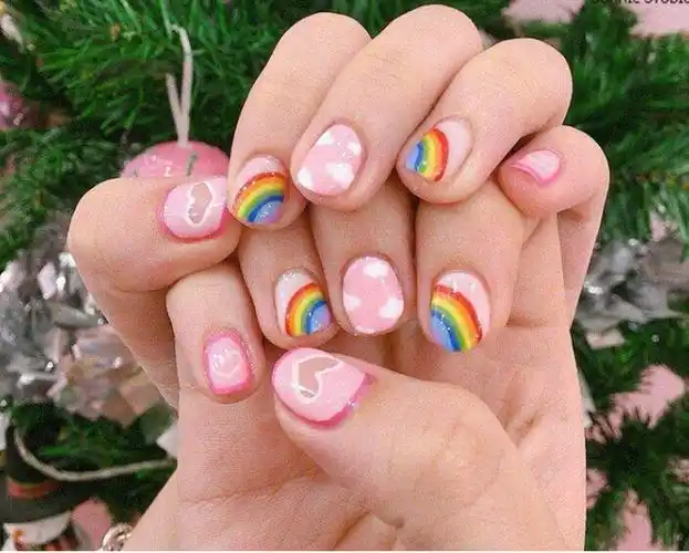 这3款适合春天的"美甲",承包了你上半年的精致,时髦显手白