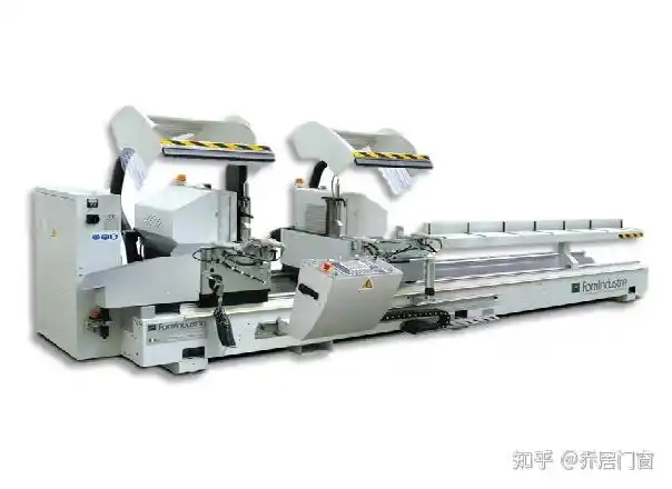 自动上下料,软件互联,高效率,高精度意大利飞幕数控自动锯切设备 数控