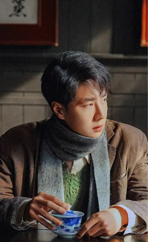 郑州大学被骂"三流学校",王一博,王阳同时发文,别走肖战老路