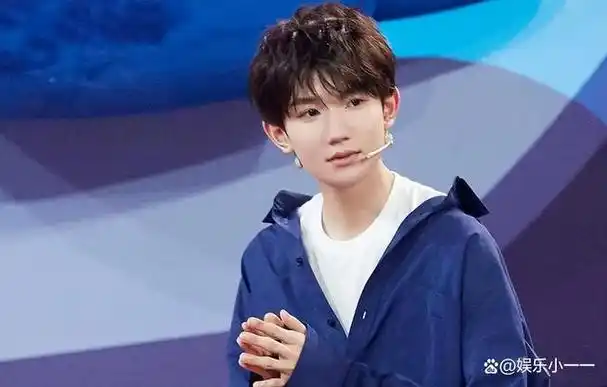 明明相貌一般,非要被硬捧成"男神",求求了,不要再"尬吹"了