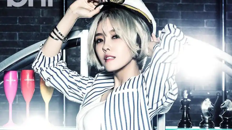 韩国女歌手演员-女子演唱团体t-ara成员美女明星朴孝敏桌面壁纸下载