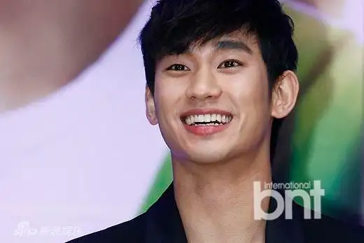 组图:金秀贤朴基雄李玹雨新片演绎花美男间谍_高清图集_新浪网