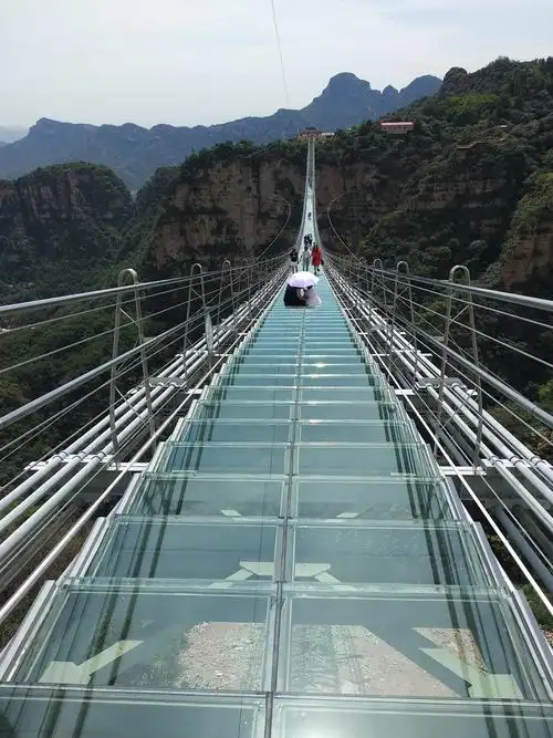 石家庄红崖谷亚洲第一玻璃吊桥