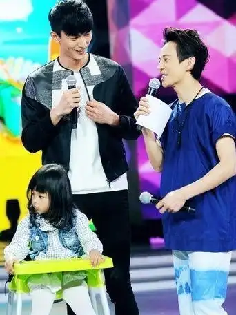 【图】模特刘畅老婆吴子佳资料 很会做甜品的气质美女