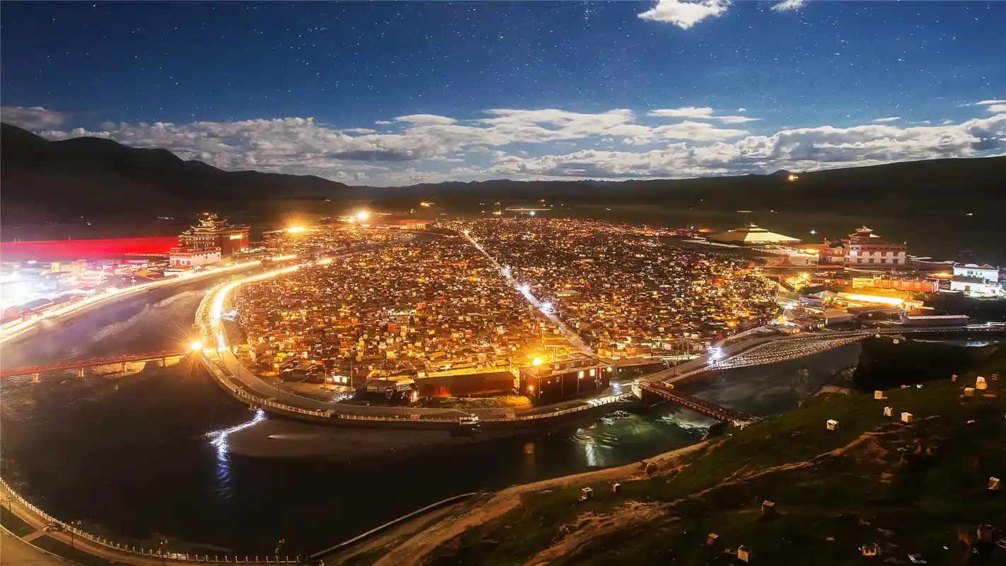 亚青寺风景高清桌面壁纸