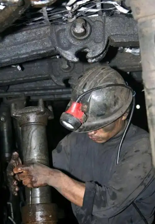 透过重庆永川矿难,带你了解煤矿工人百米地层的真实工作现状