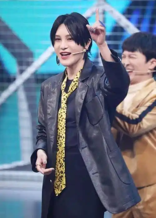 从超女看娱乐圈,台下的故事远比台上精彩_许飞_观众_节目组