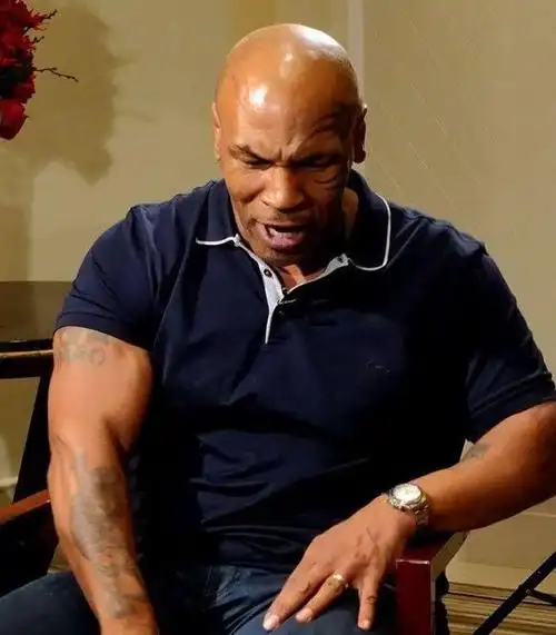 李小龙为何打不过泰森?看完你就知道了!