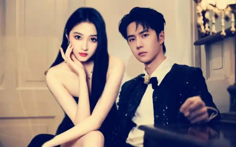 【王冠cp】【关晓彤王一博】由于最近物料比较多,你们又没人p图,那只