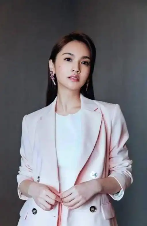 河南这一夜,被口无遮拦的杨丞琳破防了,粉丝评论简直离谱