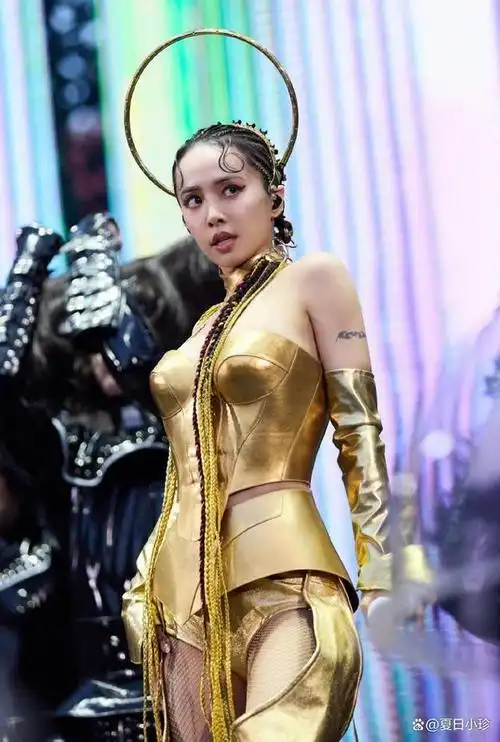 蔡依林:有过三段失败恋情,44岁仍未婚,再婚父亲60岁后连生两子