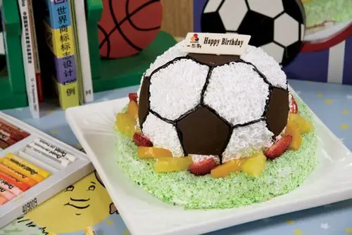 足球小子(3磅):限订3磅,蛋糕 双层夹心 时令水果_一品轩蛋糕-花礼网