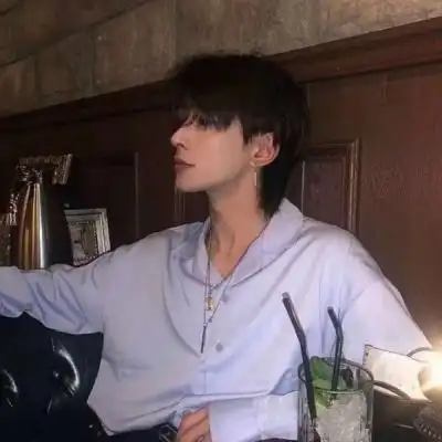 高质量ins韩系温柔男头高清图集气质出众帅哥暖男头像图片