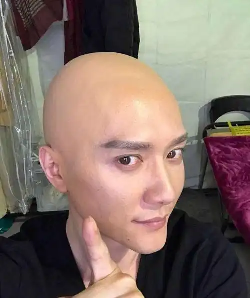 颜值高的男明星剃光头是什么样?-剧情奥秘