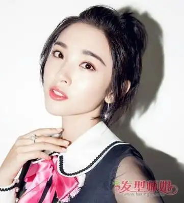 齐耳短发女生半丸子头发-图3