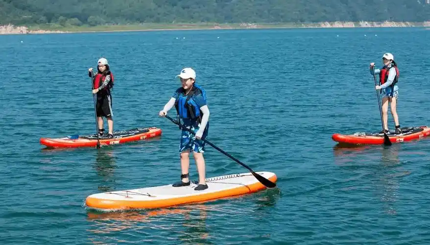 桨板,风筝冲浪走红,3000亿水上运动市场"起飞"_休闲_摩托艇_海上
