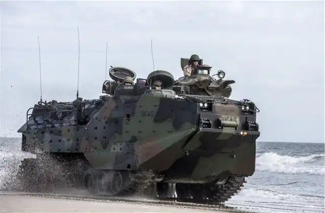 游戏中,若500万丧尸来袭,装甲车4选1,网友:青铜才选第4辆