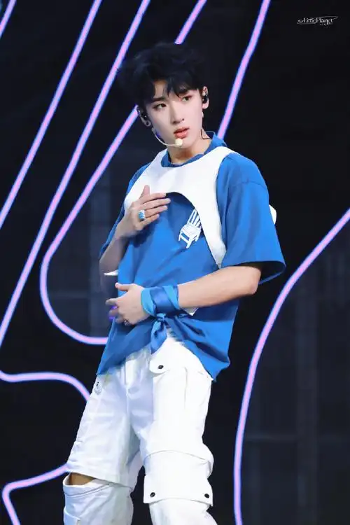 玩转舞台实力ace#@tf家族-张峻豪