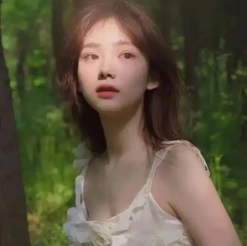 女生头像超话真人温柔森系头像  #无水印头像##女生头像##氛围感女头