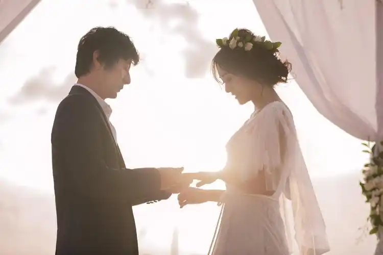 zyyspark  2016年11月1日 22:18   关注   教堂婚礼的搜索结果_百度