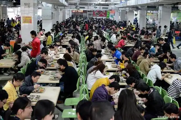 成都电子厂食堂