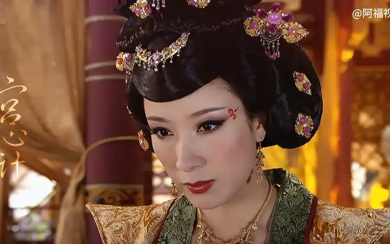 [宫心计] 宫心计妃子的造型还是好看的,并且梳的发髻有些还怪好看的