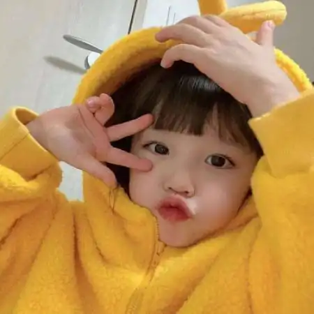 可爱小女孩头像萌图片萌萌的网红小女孩头像可爱呆萌真人