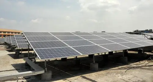 c槽钢水泥墩光伏发电