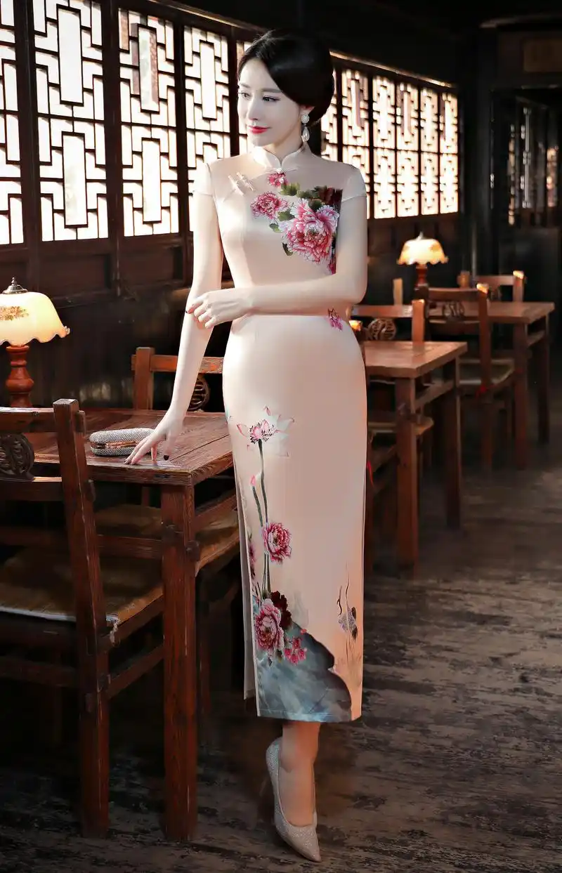 漂亮的双层丝绸长款旗袍裙,米色,蓝色和粉色,你喜欢哪色呢?