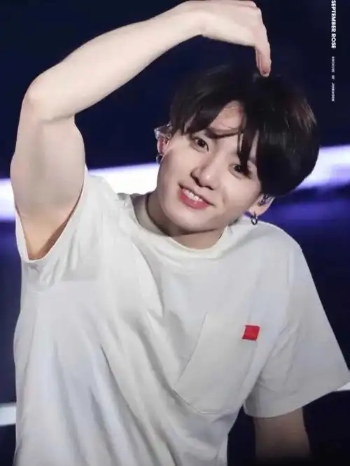 防弹少年团  #田柾国   今天清手机内存  误删了好多好多照片 花了好