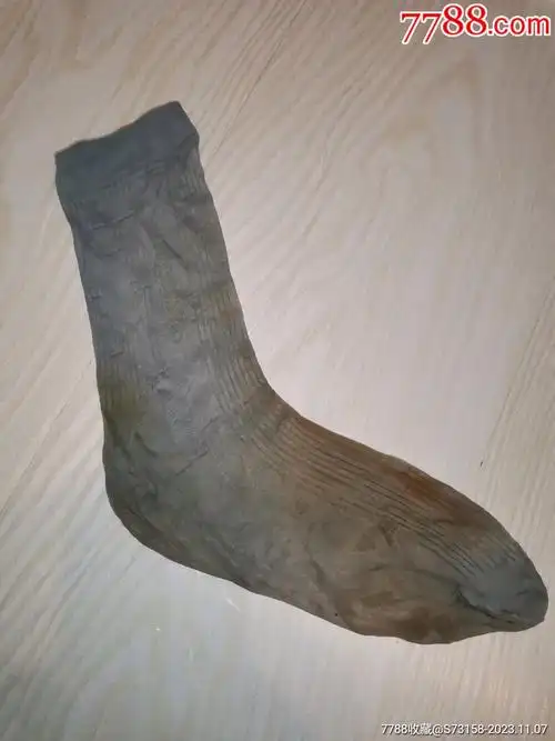 5品99老尼龙袜子单只￥108.5品