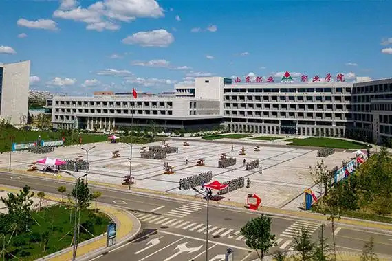 山东铝业职业学院校园风景-中国高校库-中国高校之窗