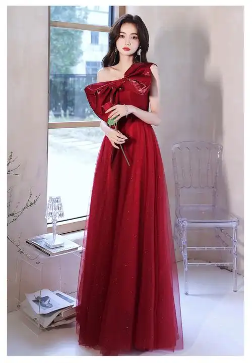 荧火仙子单肩进酒服西式婚礼新娘敬酒服2022新款酒红色结婚夏季高级感