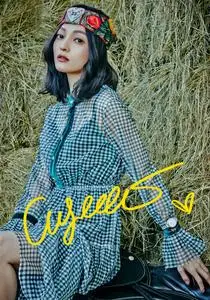 6寸 张韶涵 亲笔签名照片新款热门宣传照签名照 16号