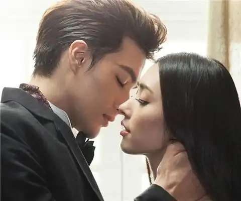 图锦荣在小时代演谁接棒凤小岳出演新宫洺