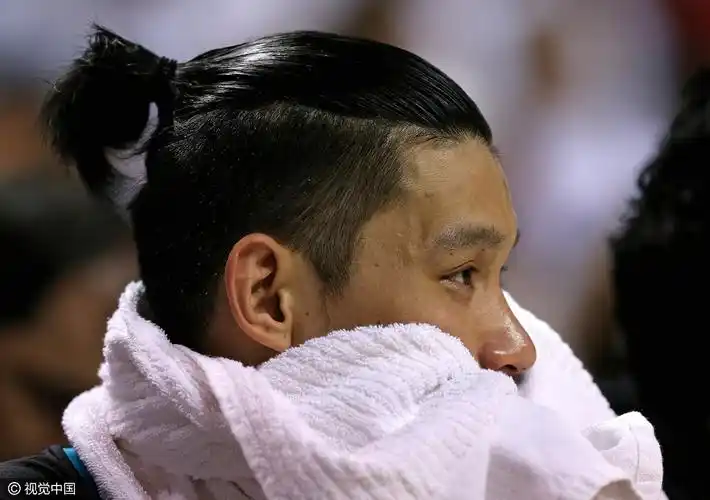 人物|眼神里的不屈,敌不过骨子里的歧视