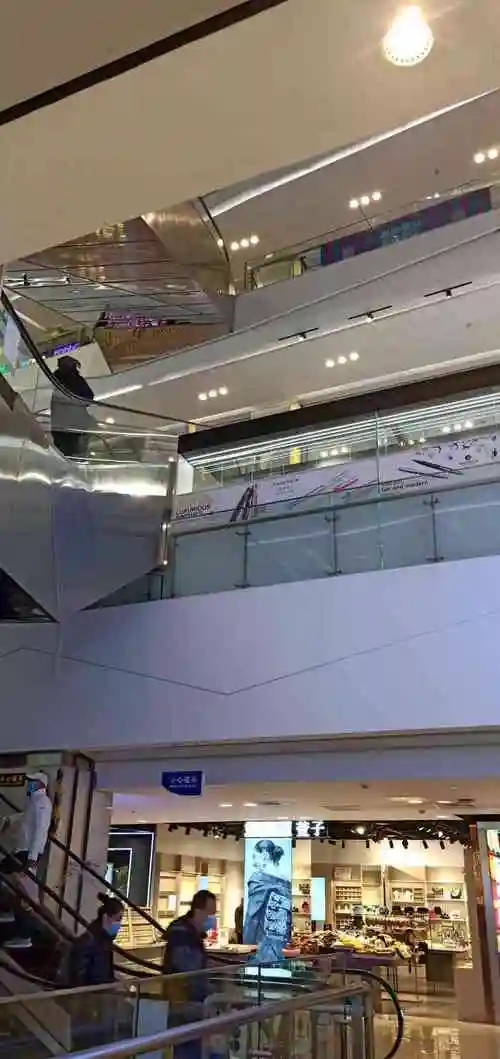 凯德晶品购物中心-"我比较喜欢的一个商场,主要是因为人不多又..."-大